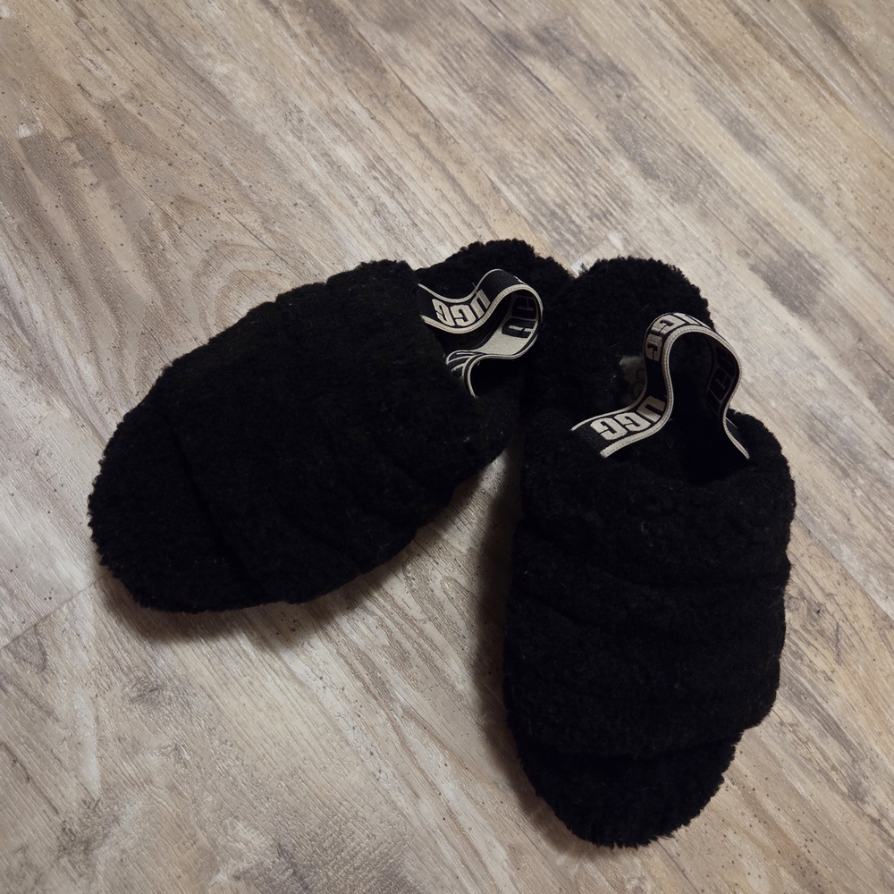 UGG Black Fuzzy Slippers Size 1